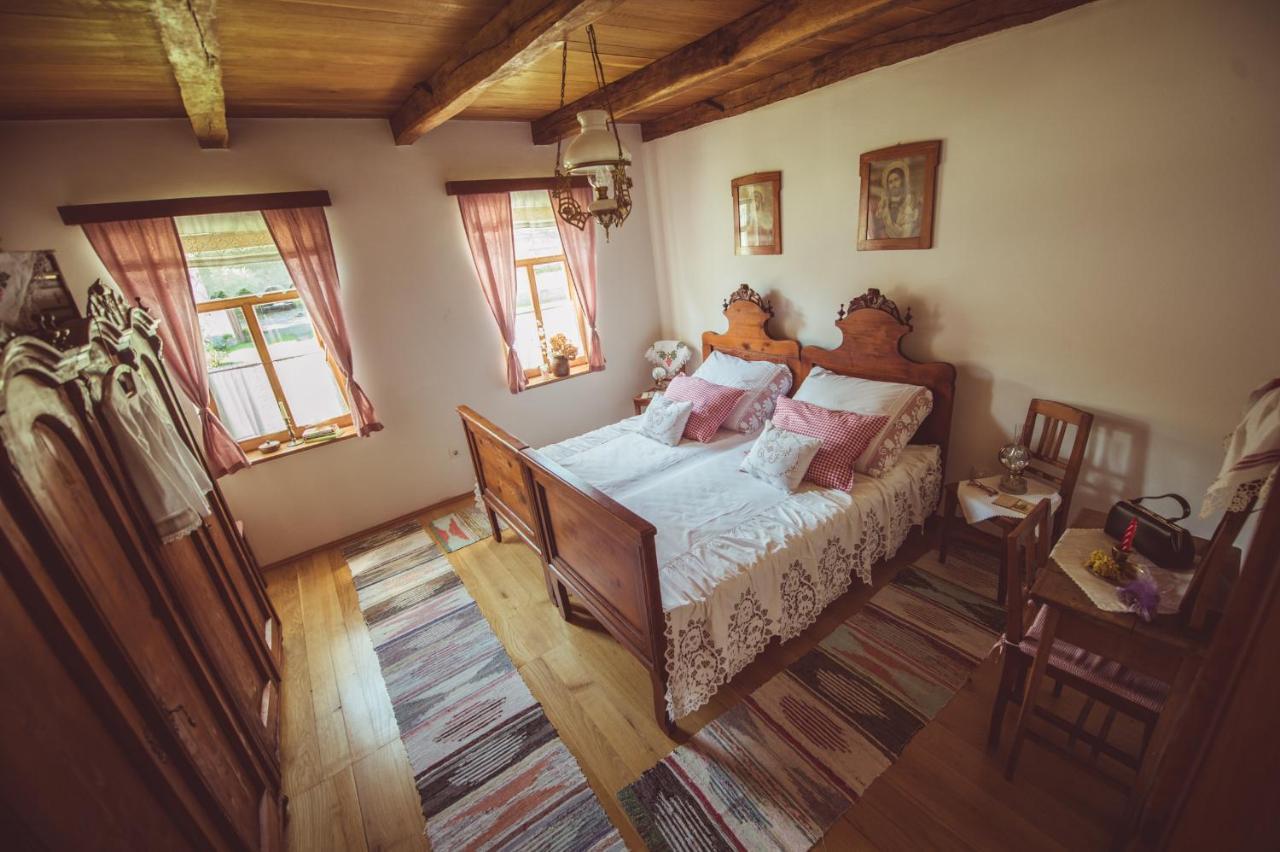 Country House Tunjina Kuca Stara Kapela Hostal Pavlovci Exterior foto